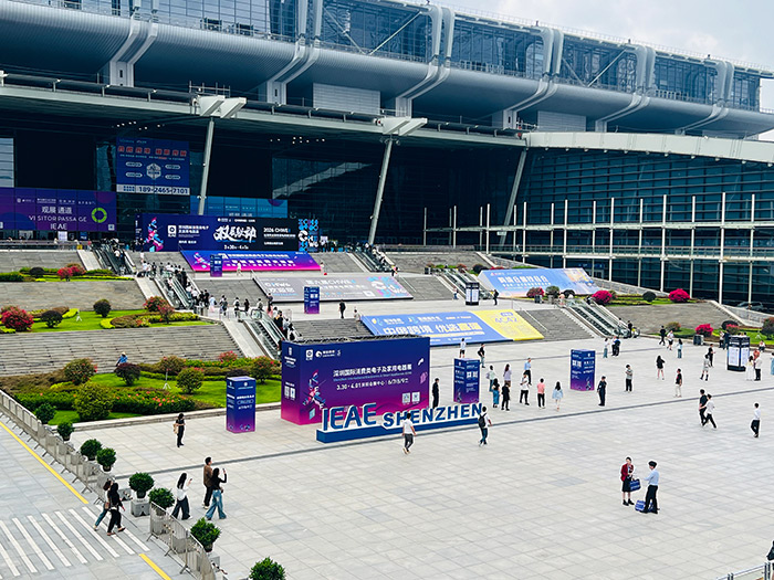 Henryuan Honors IEAE Expo as Keynote Guest, Sharing Excellence Strategies