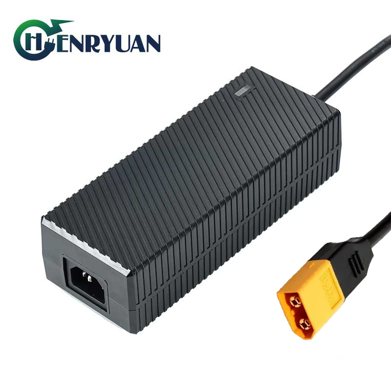LiFePO4 battery 14.6V 15A Charger